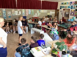 Read more about the article Klasse 3a lernt mal nicht von Lehrern ….