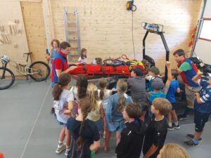 Mehr über den Artikel erfahren Ausflug unserer Schulsanitäter zur Hindelanger Bergwacht
